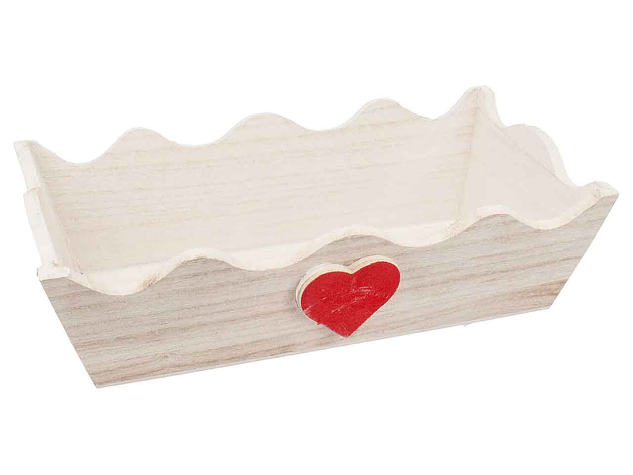 CASSETTA IN LEGNO CON BORDO MERLATO E CUORE