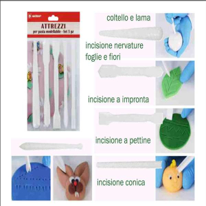 Coltello, lama e attrezzi vari per modellare pasta in kit 5 pezzi.