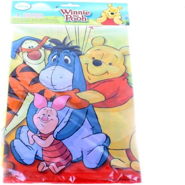 Tovaglia in plastica da 120x180cm con Winnie The Pooh, Tigro, Pimpi, Tappo e Ih-Oh su sfondo giallo. Perfetta per feste a tema Winnie The Pooh.